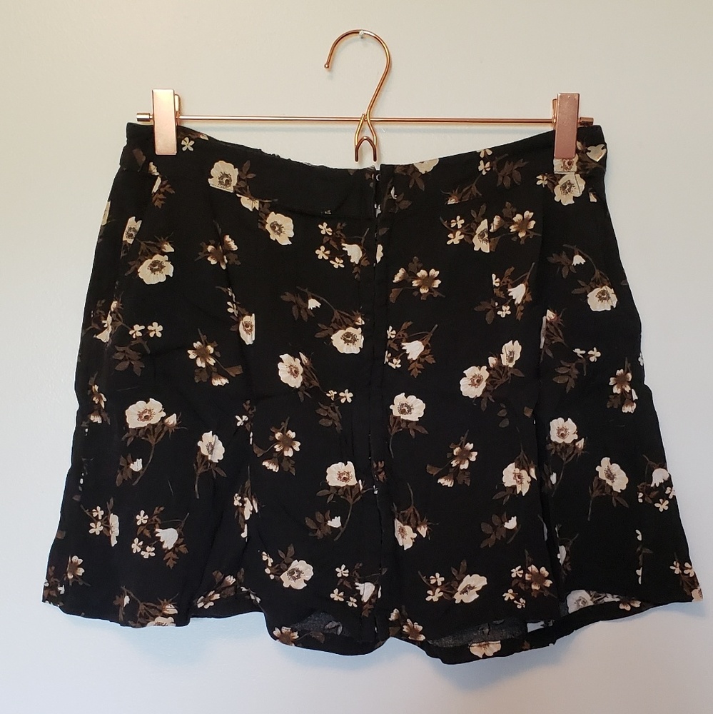 PacSun Kendall and Kylie Floral Skirt